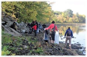 Nettoyage des lacs du Mont-Saint-Bruno